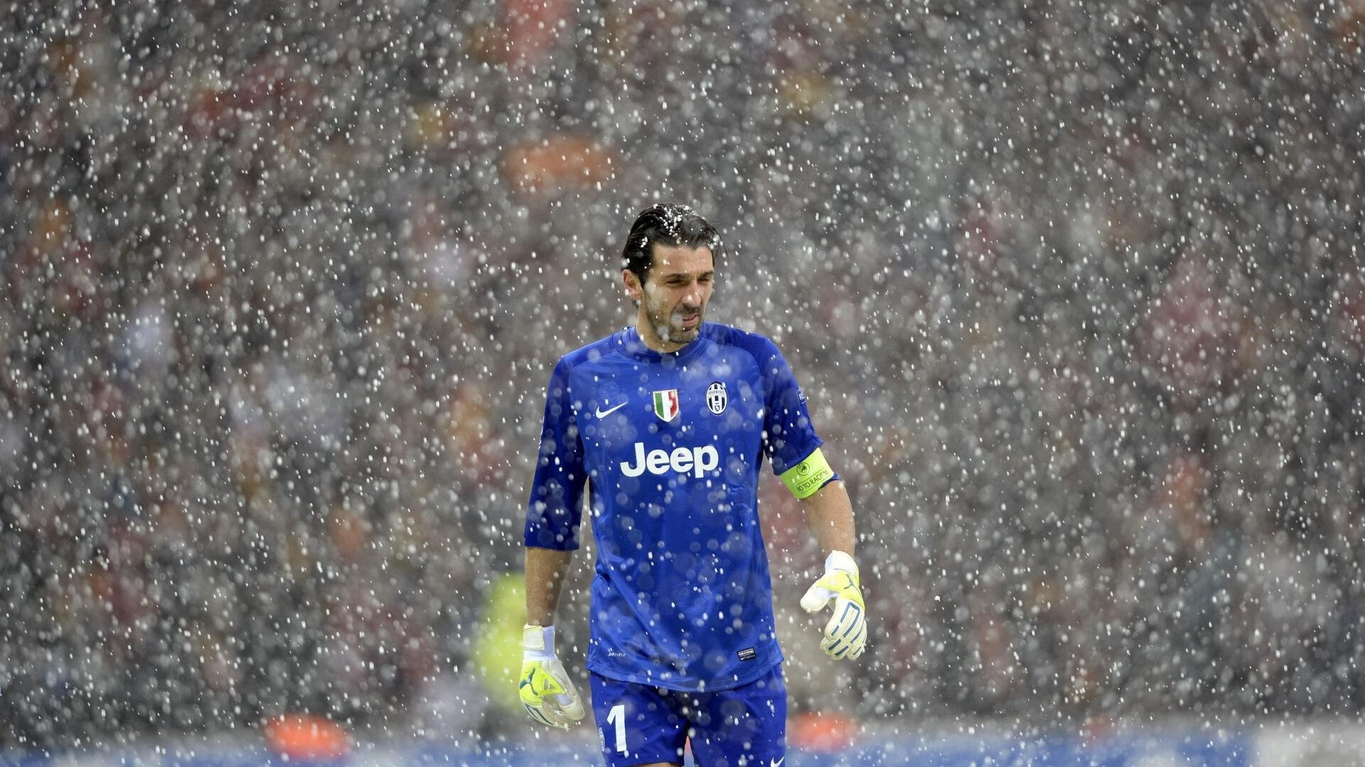 毕尔巴鄂奇迹,伊朗防线告破,阿坎吉一锤定音成关键先生